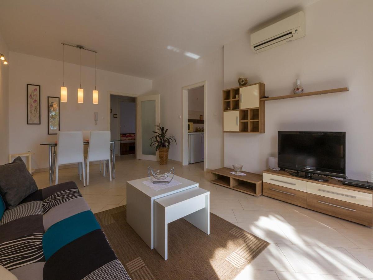 Apartment Villa Sara Dramalj Ngoại thất bức ảnh